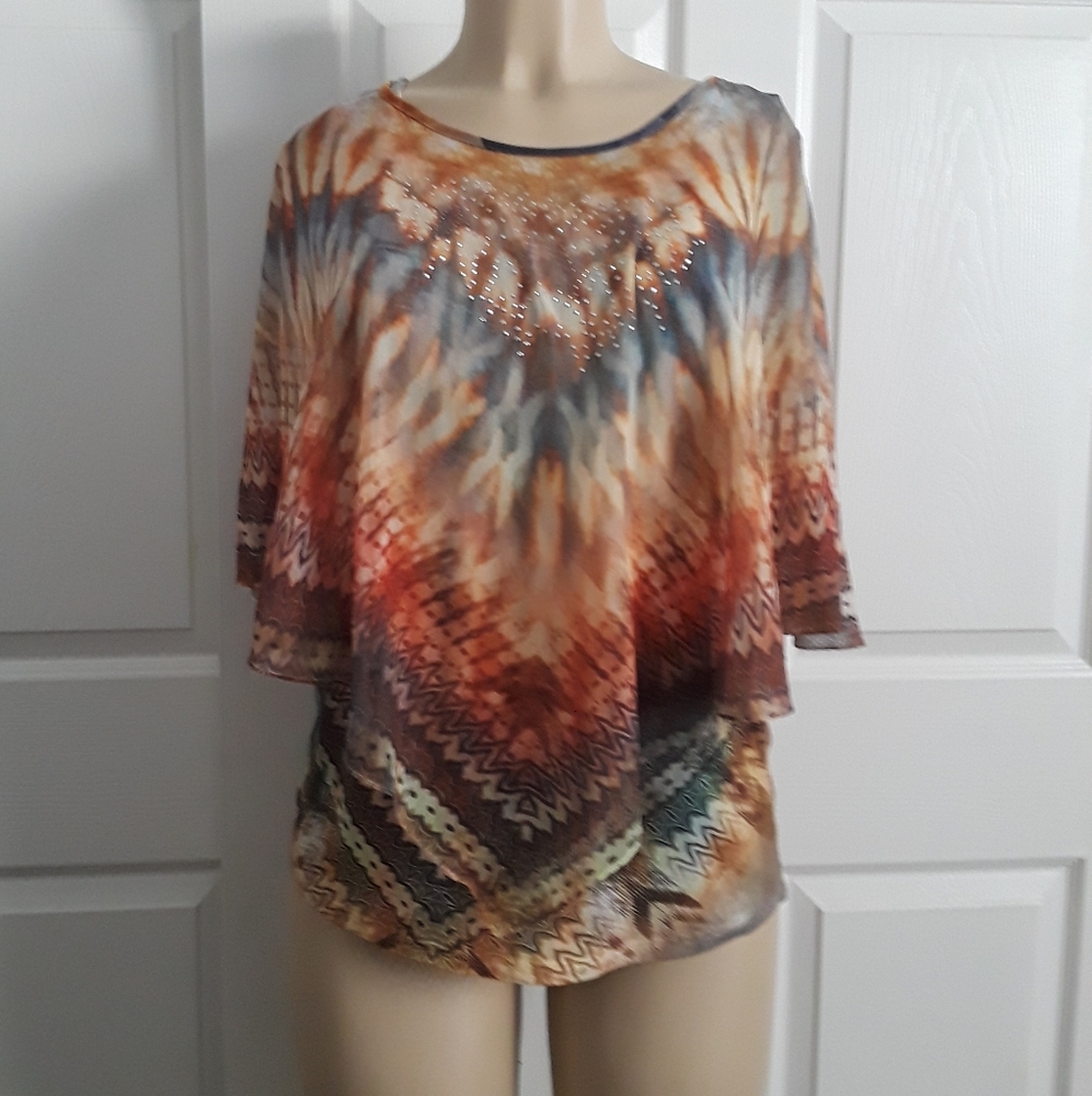 WORLD UNITY TOPS SIZE M